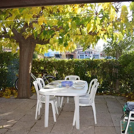 Сasa de vacaciones Maison Bord De 8 Pers. Avec Terrasse, Parking Prive, Animaux Acceptes, Menage Inclus - Fr-1-225d-616 Saint-Cyprien (Pyrenees-Orientales)