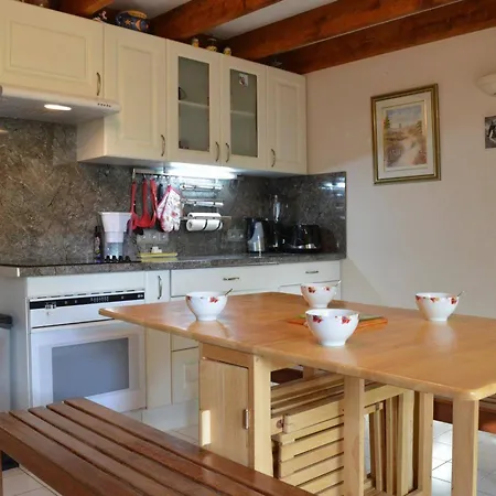 Maison Bord De 8 Pers. Avec Terrasse, Parking Prive, Animaux Acceptes, Menage Inclus - Fr-1-225d-616 * Saint-Cyprien (Pyrenees-Orientales)