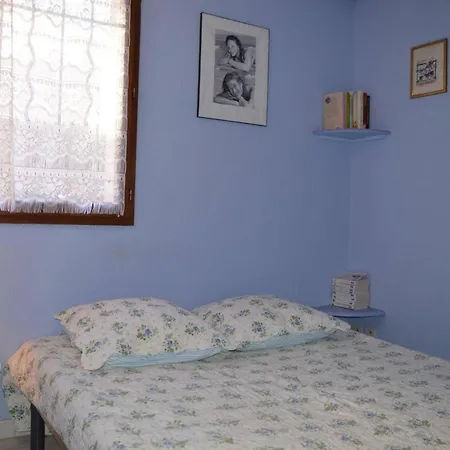Сasa de vacaciones Maison Bord De 8 Pers. Avec Terrasse, Parking Prive, Animaux Acceptes, Menage Inclus - Fr-1-225d-616 Saint-Cyprien (Pyrenees-Orientales)